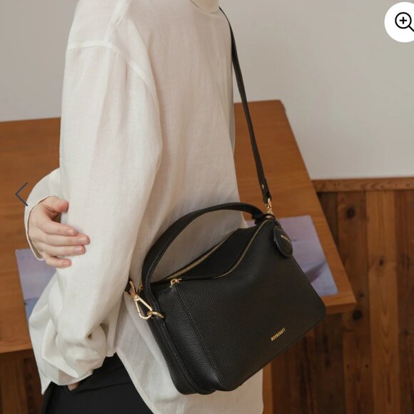 Moonshaft Dual Zip Crossbody "EUC" - Picture 15 of 16